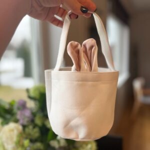 Nimeline munadepüha jänku korv